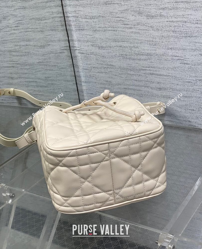 Dior Small D-Motion Bag in Macrocannage Lambskin Ivory White 2025 2851 (XXG-250806007)