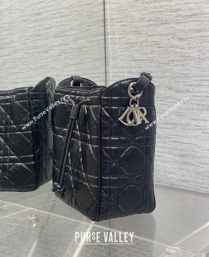 Dior Medium D-Motion Bag in Macrocannage Crinkled Calfskin Black 2025 0806 (XXG-250806003)