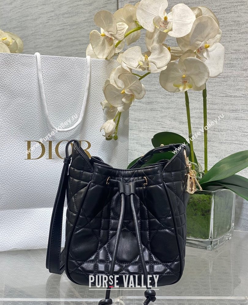 Dior Small D-Motion Bag in Macrocannage Lambskin Black 2025 2851 (XXG-250806009)