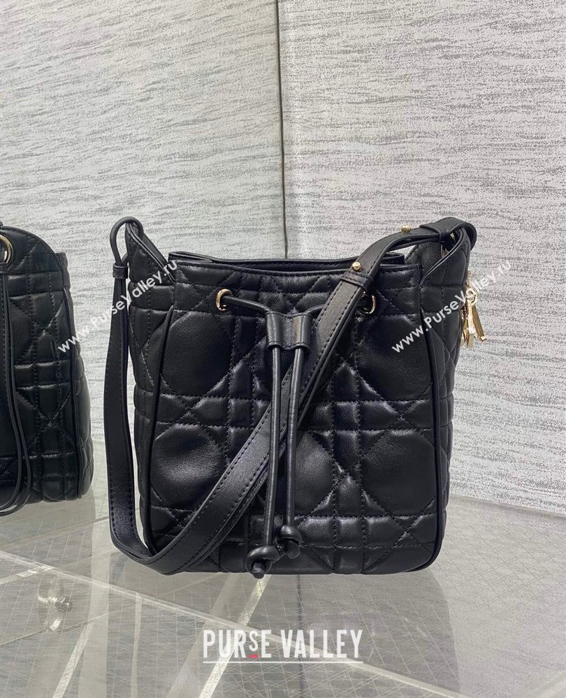 Dior Small D-Motion Bag in Macrocannage Lambskin Black 2025 2851 (XXG-250806009)