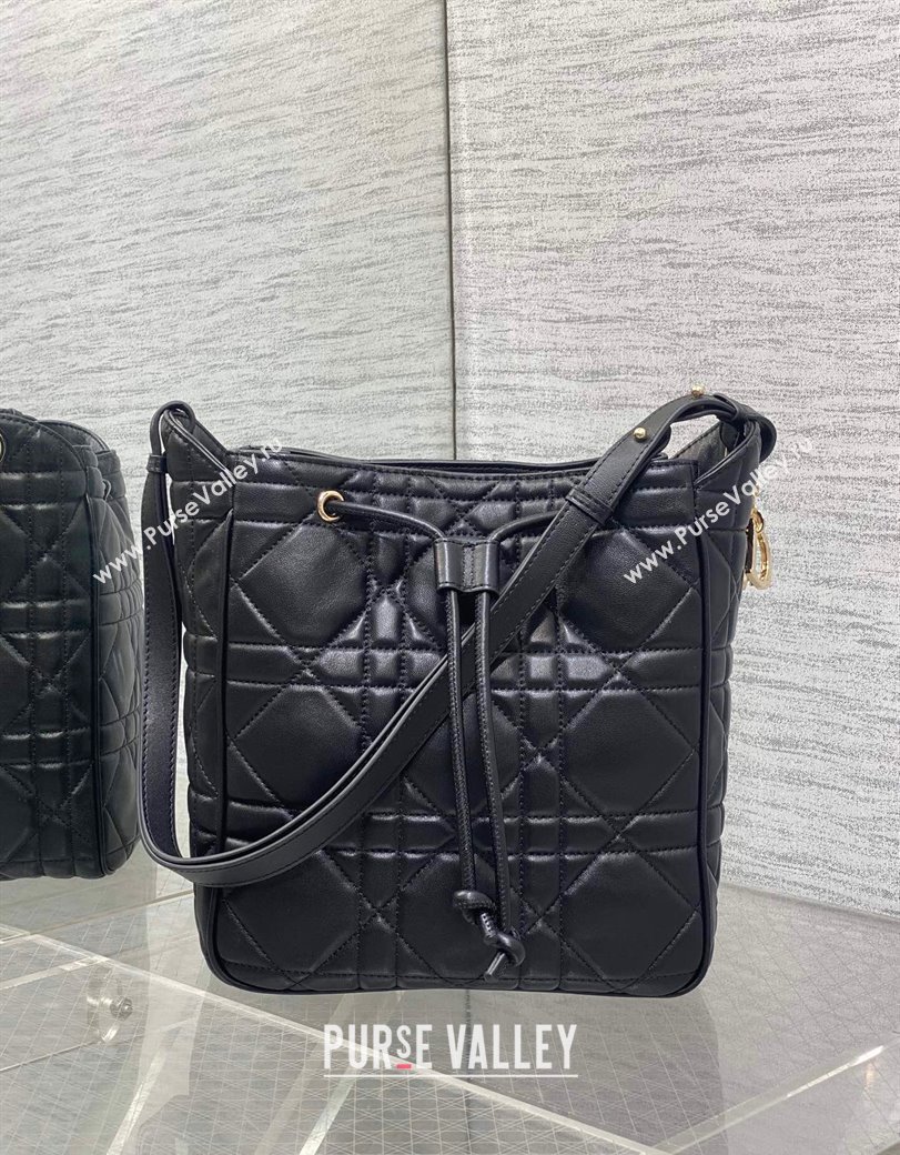 Dior Medium D-Motion Bag in Macrocannage Lambskin Black 2025 0806 (XXG-250806004)
