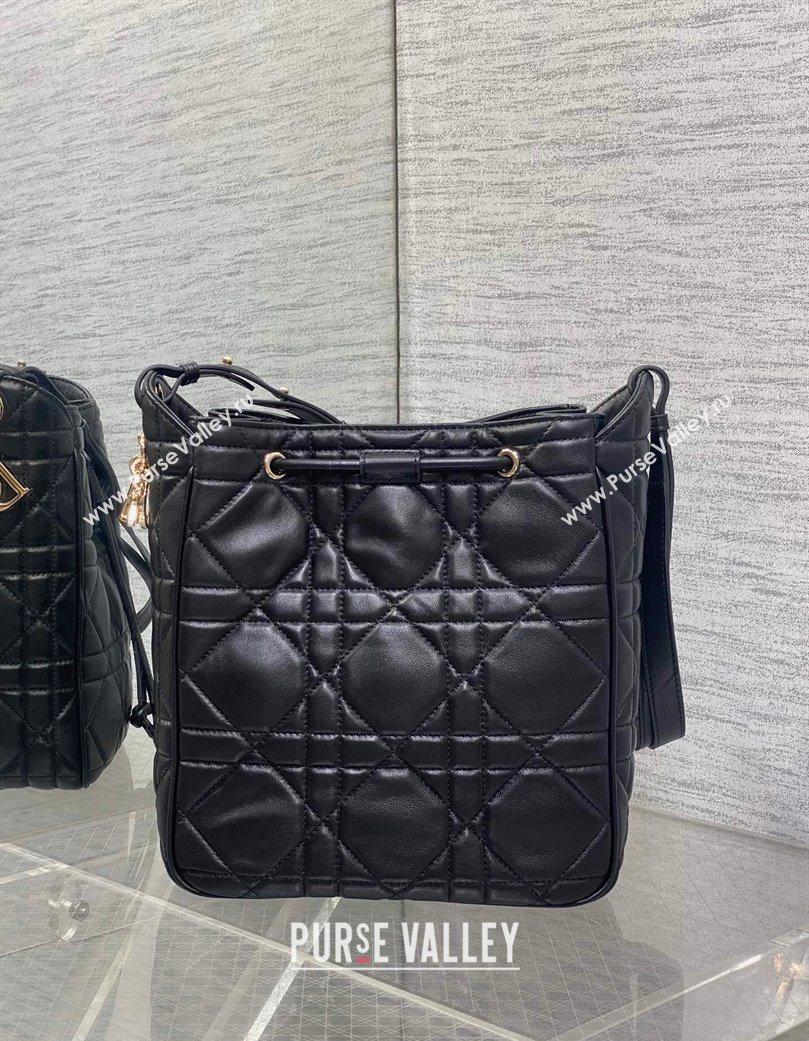 Dior Medium D-Motion Bag in Macrocannage Lambskin Black 2025 0806 (XXG-250806004)