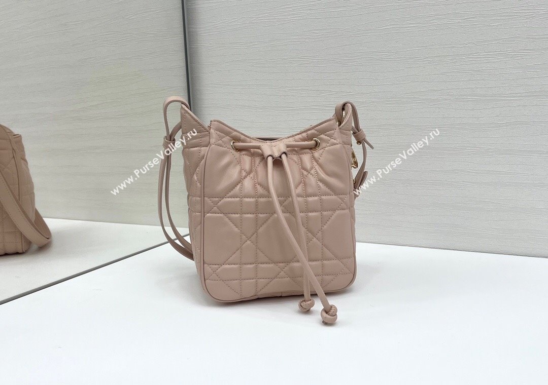Dior Small D-Motion Bag in Macrocannage Lambskin Powder Pink 2025 2851 (XXG-250806006)