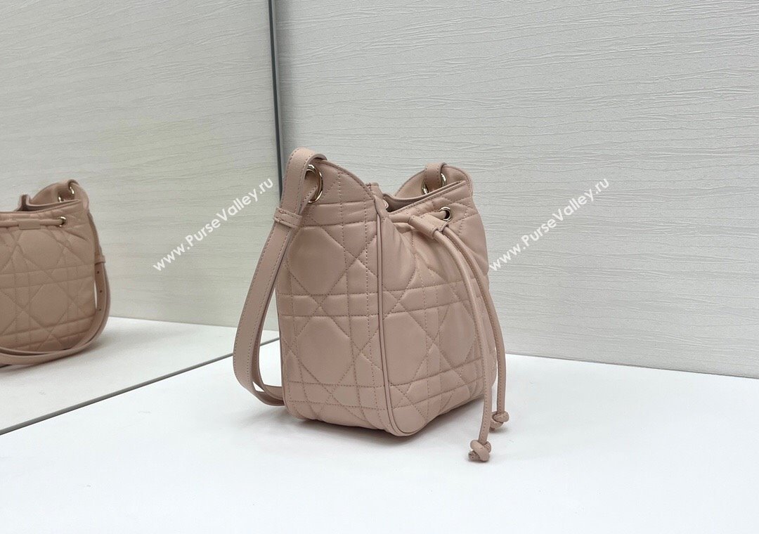 Dior Small D-Motion Bag in Macrocannage Lambskin Powder Pink 2025 2851 (XXG-250806006)