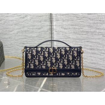 Dior 30 Montaigne Cigale Pouch with Chain in Blue Dior Oblique Jacquard 2025 (XXG-250806038)