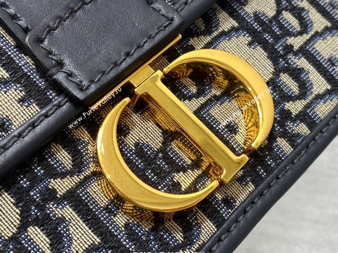 Dior 30 Montaigne East-West Bag with Chain in Blue Dior Oblique Jacquard 2025 M9073 (XXG-250806111)