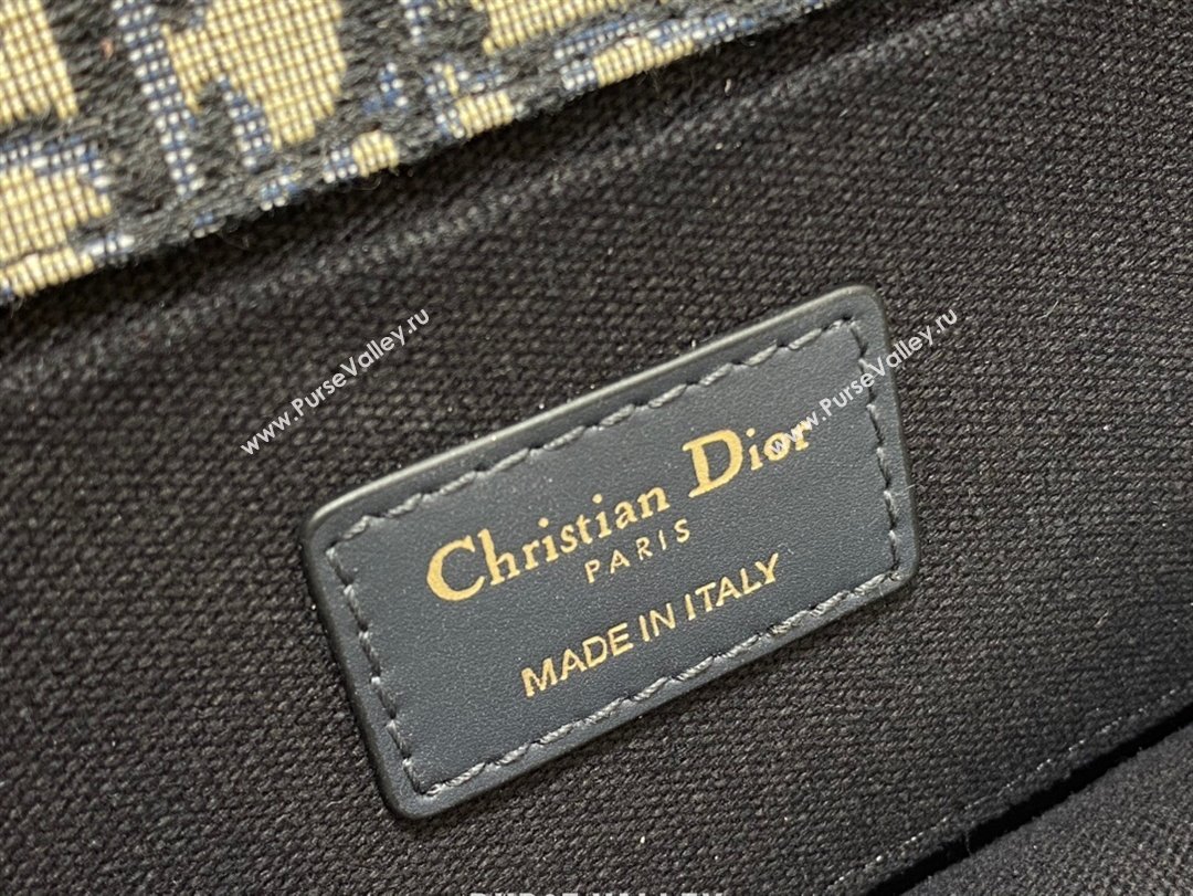 Dior 30 Montaigne East-West Bag with Chain in Blue Dior Oblique Jacquard 2025 M9073 (XXG-250806111)