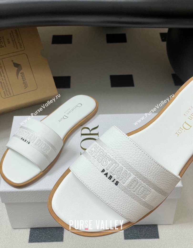 Dior Dway Flat Slides Sandal in Grained Calfskin Leather White 2025 S03W (MD-250822065)