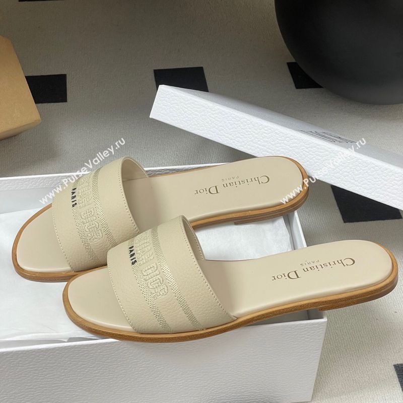 Dior Dway Flat Slides Sandal in Grained Calfskin Leather Light Beige 2025 S03W (MD-250822067)