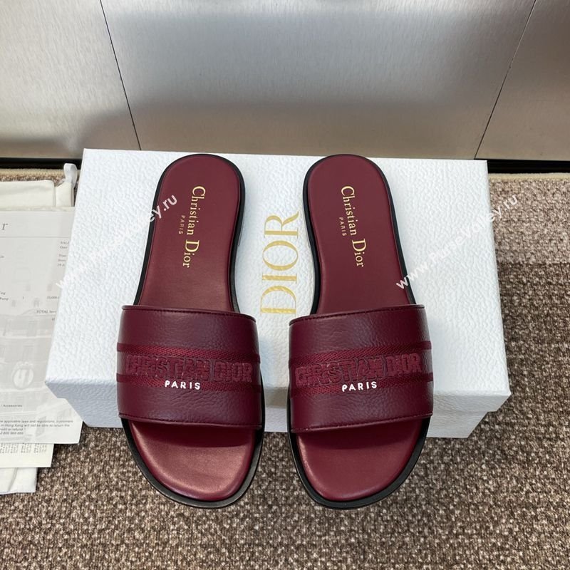 Dior Dway Flat Slides Sandal in Grained Calfskin Leather Burgundy 2025 S03W (MD-250822070)