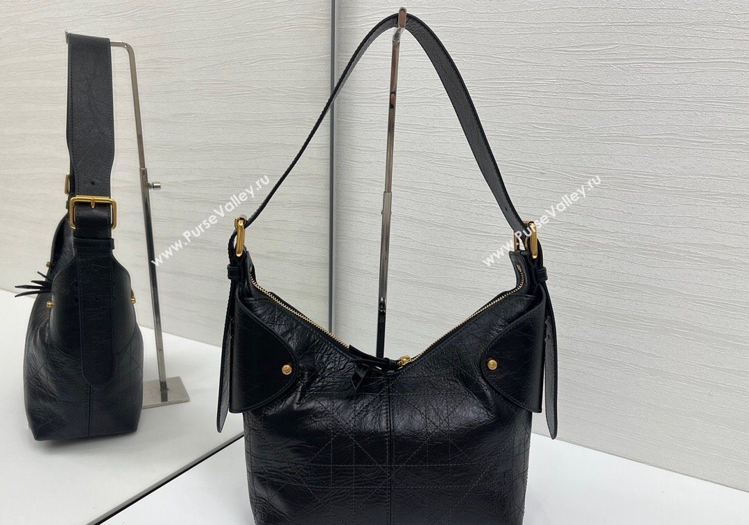 Dior Small Voyage Bag in Flat Macrocannage Crinkled Calfskin Leather Black 2025 2845 (XXG-250929116)