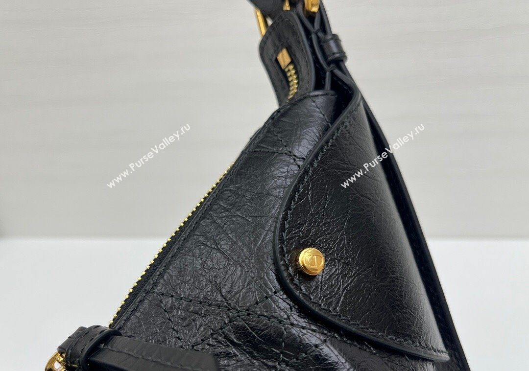 Dior Small Voyage Bag in Flat Macrocannage Crinkled Calfskin Leather Black 2025 2845 (XXG-250929116)