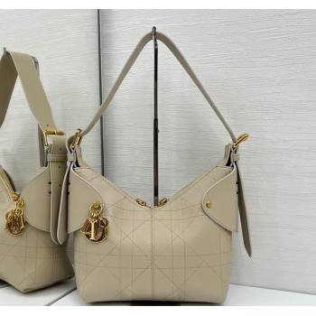 Dior Small Voyage Bag in Flat Macrocannage Grained Calfskin Leather Beige Yellow 2025 2845 (XXG-250929118)