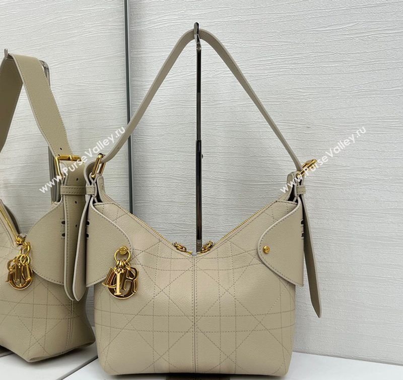 Dior Small Voyage Bag in Flat Macrocannage Grained Calfskin Leather Beige Yellow 2025 2845 (XXG-250929118)