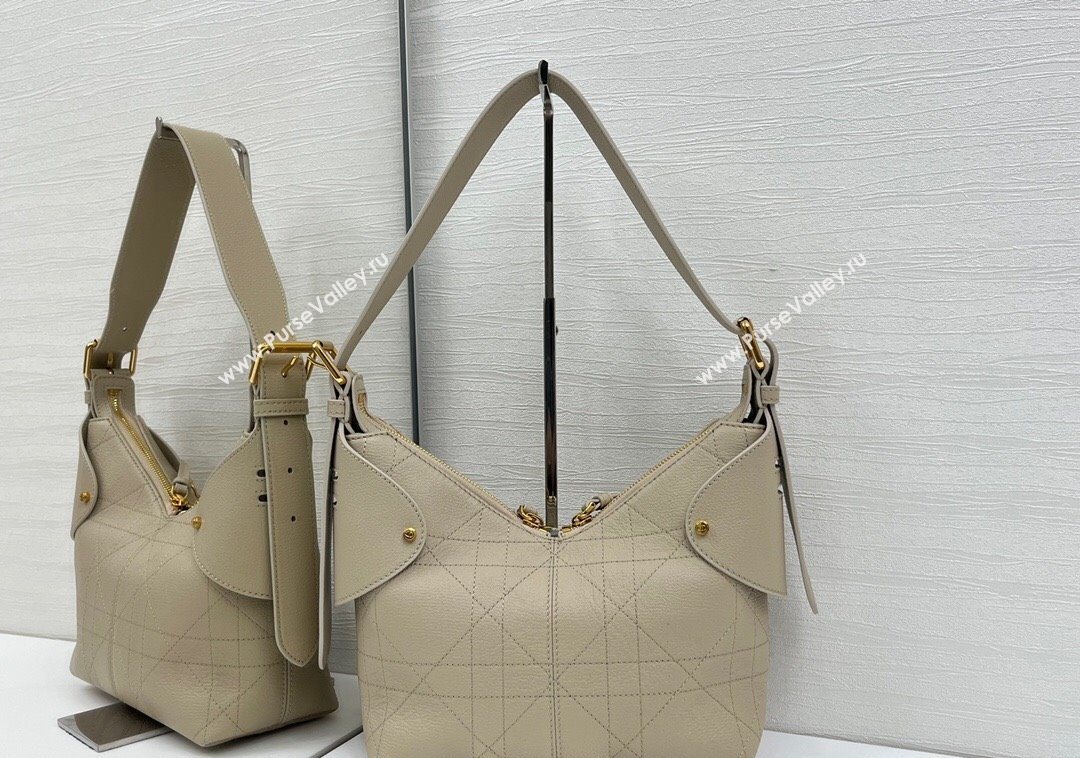 Dior Small Voyage Bag in Flat Macrocannage Grained Calfskin Leather Beige Yellow 2025 2845 (XXG-250929118)