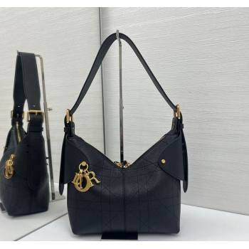 Dior Small Voyage Bag in Flat Macrocannage Grained Calfskin Leather Black 2025 2845 (XXG-250929119)