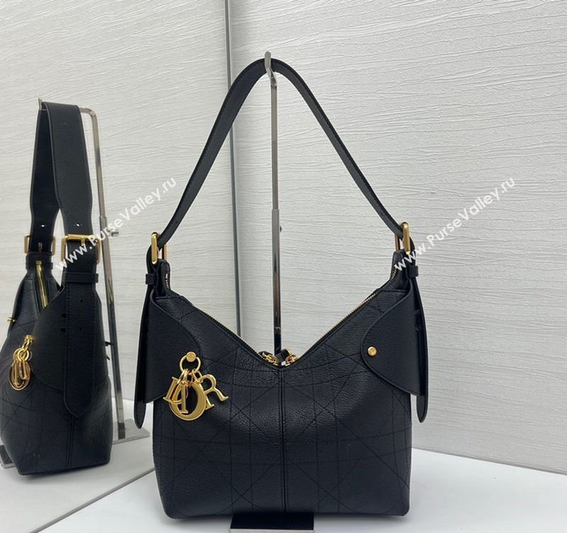 Dior Small Voyage Bag in Flat Macrocannage Grained Calfskin Leather Black 2025 2845 (XXG-250929119)