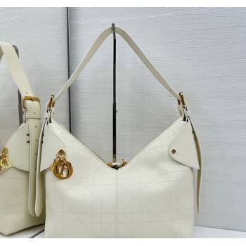 Dior Medium Voyage Bag in Flat Macrocannage Grained Calfskin Leather White 2025 2846 (XXG-250929123)