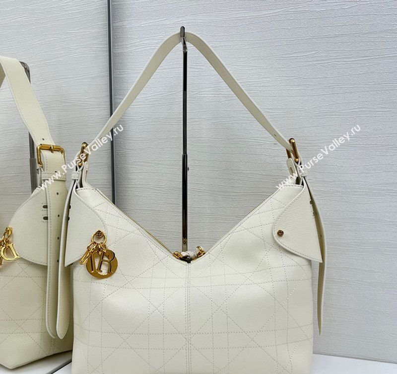Dior Medium Voyage Bag in Flat Macrocannage Grained Calfskin Leather White 2025 2846 (XXG-250929123)