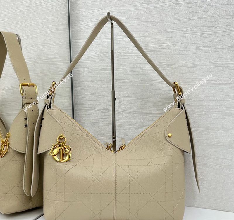 Dior Medium Voyage Bag in Flat Macrocannage Grained Calfskin Leather Beige Yellow 2025 2846 (XXG-250929124)