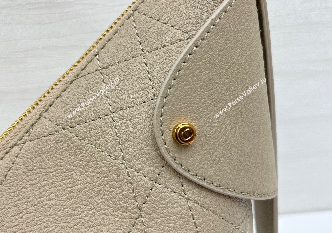 Dior Medium Voyage Bag in Flat Macrocannage Grained Calfskin Leather Beige Yellow 2025 2846 (XXG-250929124)
