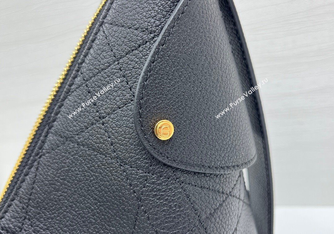 Dior Medium Voyage Bag in Flat Macrocannage Grained Calfskin Leather Black 2025 2846 (XXG-250929125)