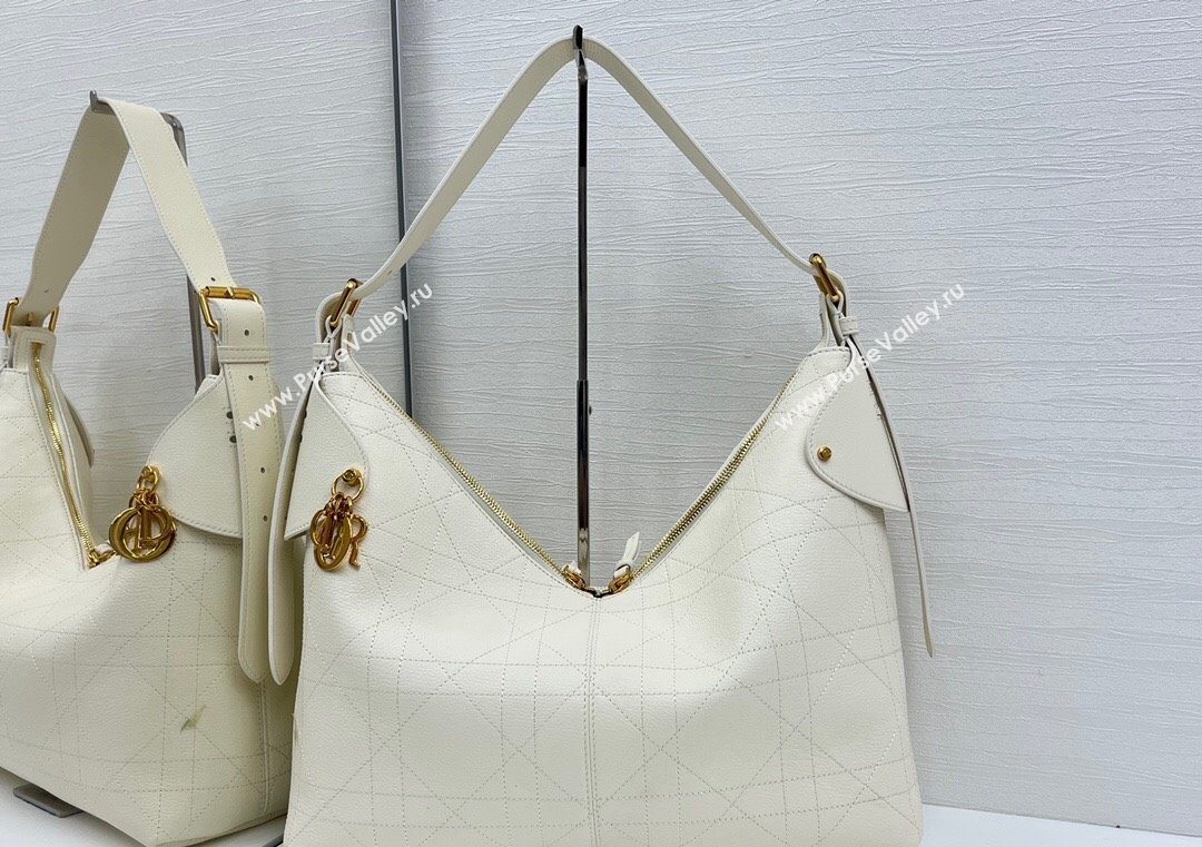 Dior Large Voyage Bag in Flat Macrocannage Grained Calfskin Leather White 2025 2847 (XXG-250929128)