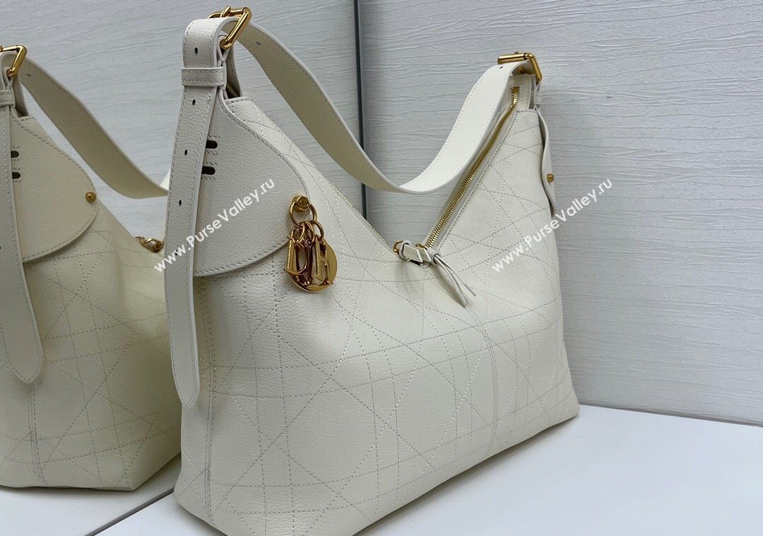 Dior Large Voyage Bag in Flat Macrocannage Grained Calfskin Leather White 2025 2847 (XXG-250929128)