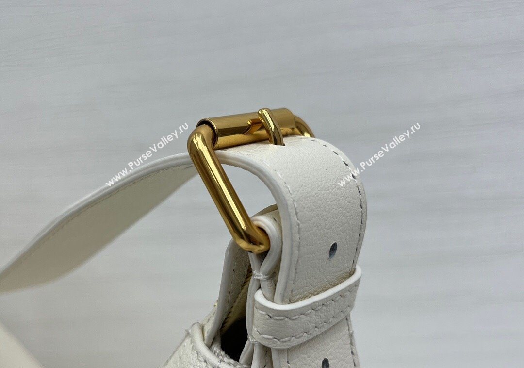 Dior Large Voyage Bag in Flat Macrocannage Grained Calfskin Leather White 2025 2847 (XXG-250929128)