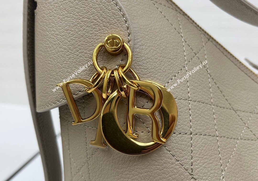 Dior Large Voyage Bag in Flat Macrocannage Grained Calfskin Leather Beige Yellow 2025 2847 (XXG-250929129)