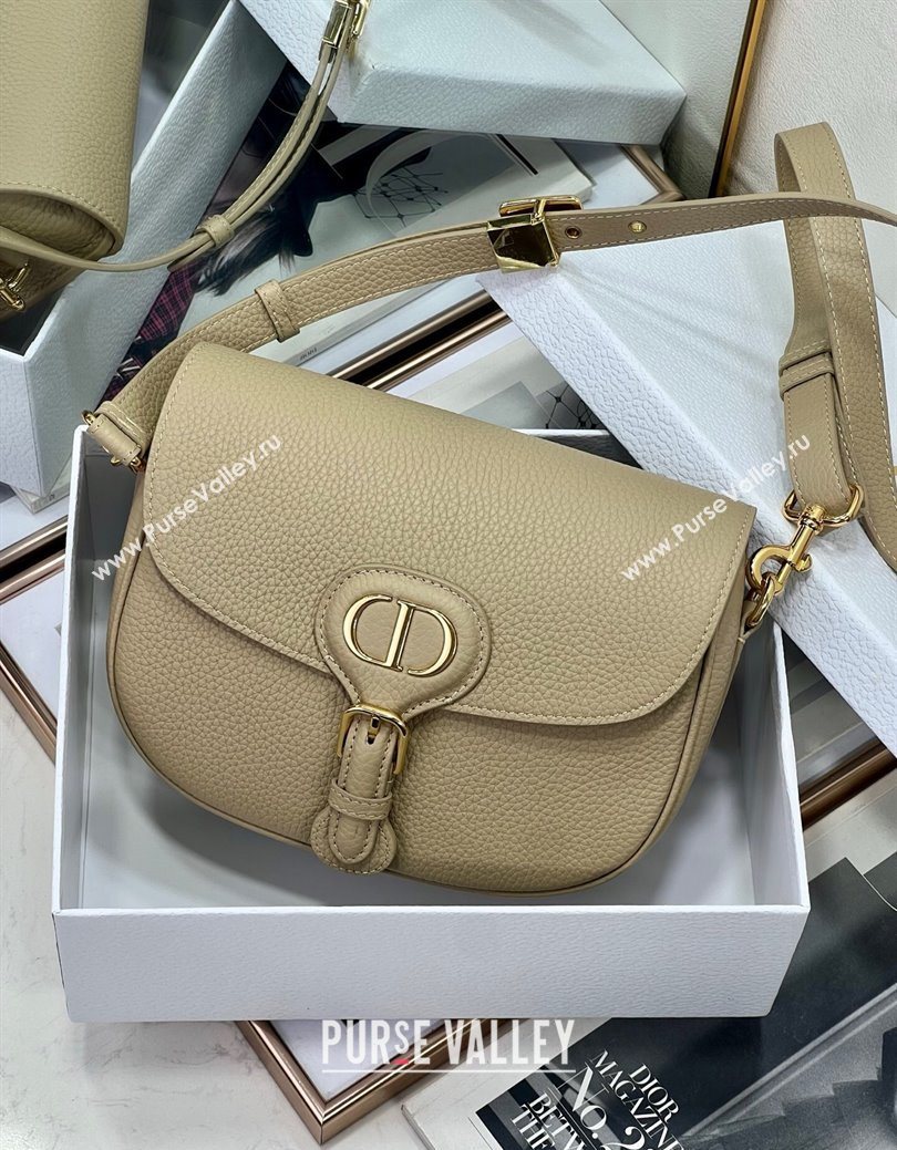 Dior Medium Bobby Bag in Grained Calfskin Beige 2025 M9042 (XXG-250929131)