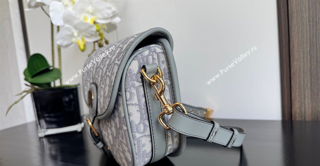 Dior Medium Bobby Bag in Blue Oblique Jacquard Grey 2025 0929 (XXG-250929110)
