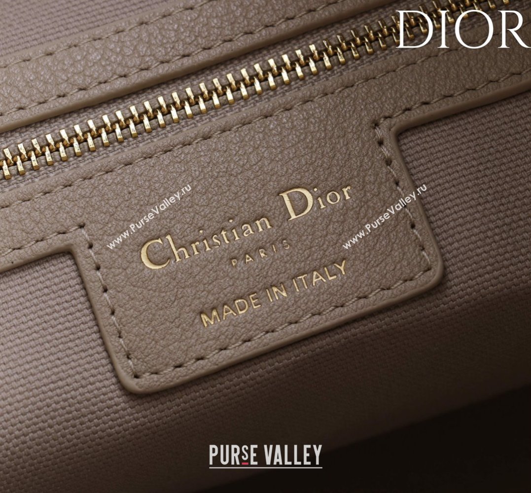 Dior Large Voyage Bag in Flat Macrocannage Grained Calfskin Leather Powder Beige 2025 2847 (XXG-250929126)