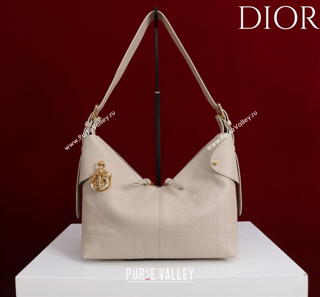 Dior Medium Voyage Bag in Flat Macrocannage Grained Calfskin Leather Powder Beige 2025 2846 (XXG-250929121)