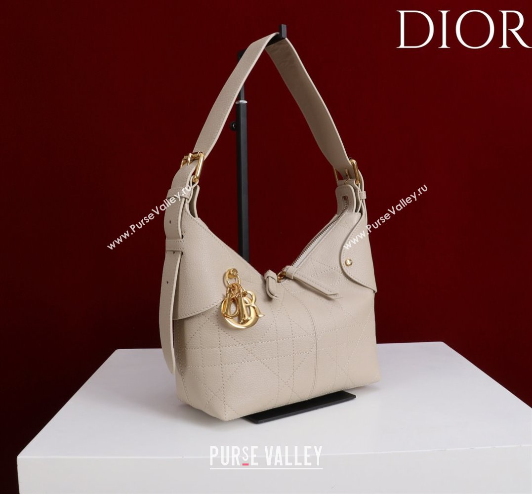 Dior Small Voyage Bag in Flat Macrocannage Grained Calfskin Leather Powder Beige 2025 2845 (XXG-250929120)
