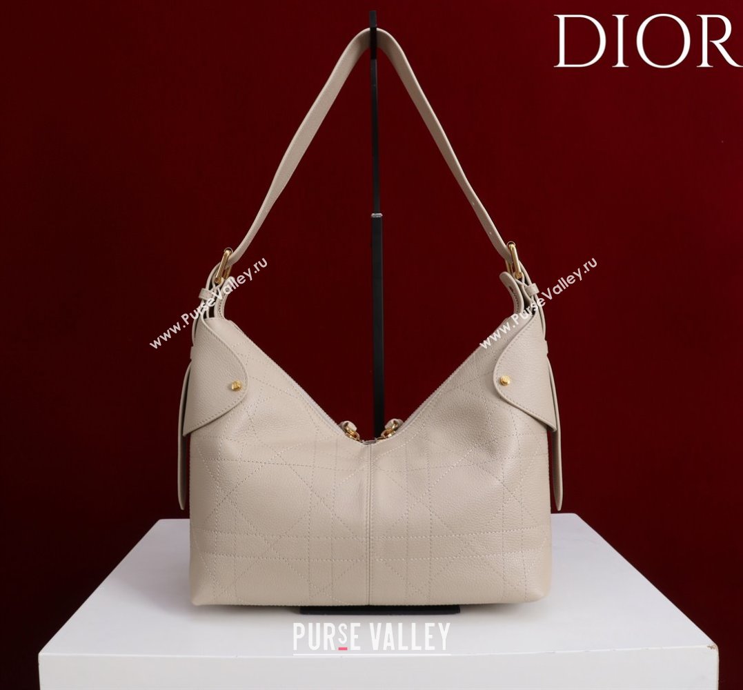 Dior Medium Voyage Bag in Flat Macrocannage Grained Calfskin Leather Powder Beige 2025 2846 (XXG-250929121)