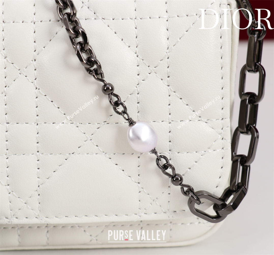 Dior My Dior - Dior Talk Phone Pouch in Cannage Lambskin White/Black 2025 (XXG-250929153)