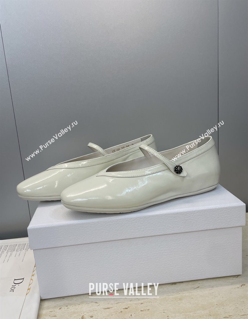 Dior New Ballet Flats in Crinkled Patent Calfskin Leather White 2025 1029 (JC-251029085)