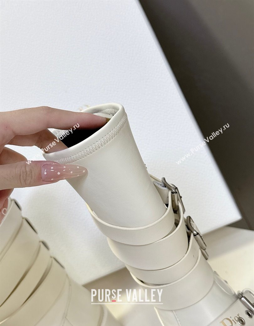 Dior D-Fight Ankle Boots in Calfskin and Leather-Effect Stretch Material with Buckle White 2025 (MD-251029045)