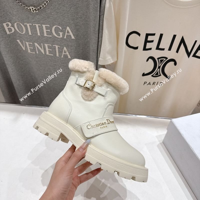 Dior DiorAlps D-Quest Ankle Boots in Grained Calfskin and Wool with Buckle Strap White 2025 1029 (MD-251029037)