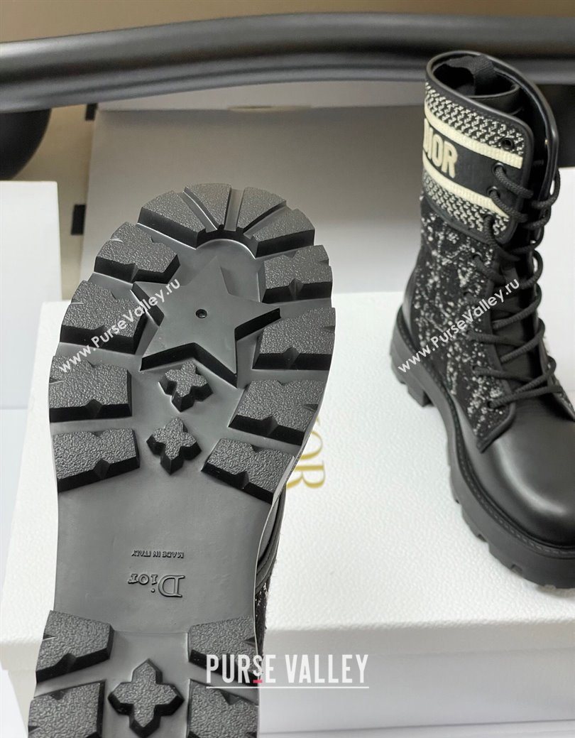 Dior D-Major Ankle Boots 4.5cm in Black and White Cannage Tweed and Black Calfskin 2025 (MD-251029008)