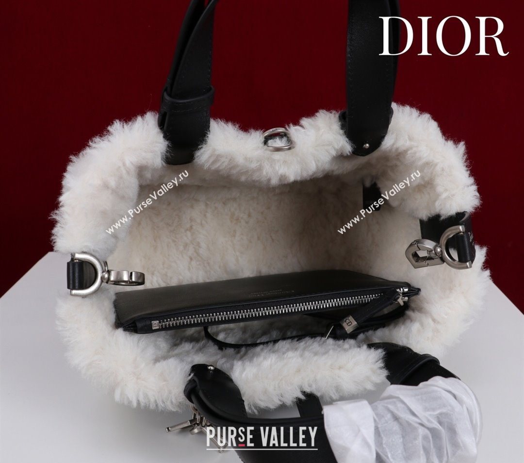 Dior DiorAlps Small Toujours Tote Bag in Black Macrocannage Crinkled Calfskin and White Merino Wool 2025 (XXG-251122041)