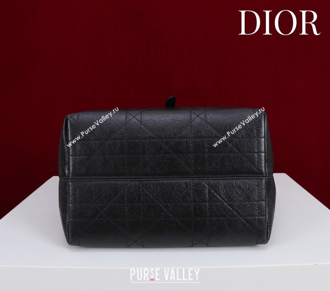 Dior DiorAlps Medium Toujours Vertical Tote Bag in Macrocannage Crinkled Calfskin and Merino Wool Black/White 2025 (XXG-25112204