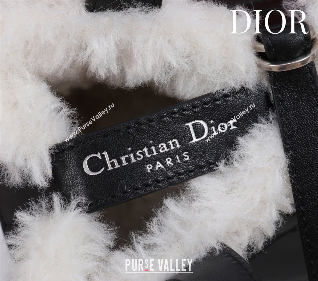 Dior DiorAlps Small Toujours Vertical Tote Bag in Macrocannage Crinkled Calfskin and Merino Wool Black/White 2025 (XXG-251122043
