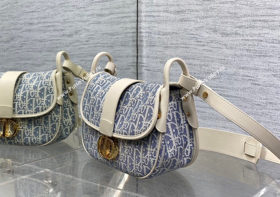 Dior Medium 30 Montaigne Satchel Bag in Blue Oblique Chambray Embroidery and Latte Calfskin 2025 (XXG-251122044)