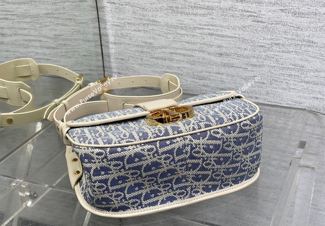 Dior Medium 30 Montaigne Satchel Bag in Blue Oblique Chambray Embroidery and Latte Calfskin 2025 (XXG-251122044)