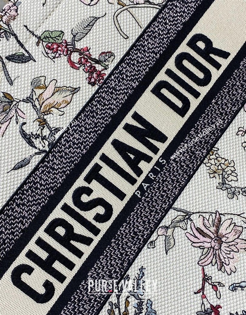 Dior Medium Dior Book Tote Bag in White Flower Embroidery 2025 1122 (XXG-251122053)