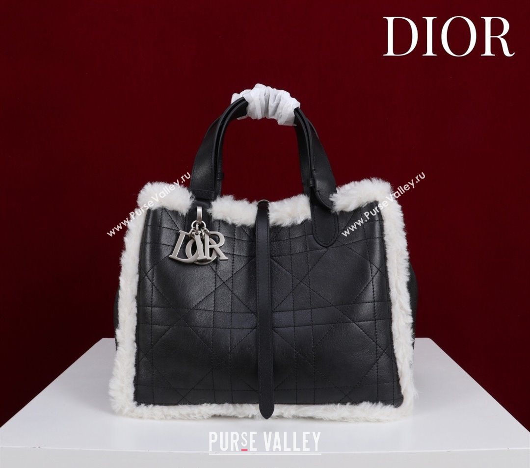 Dior DiorAlps Medium Toujours Tote Bag in Black Macrocannage Crinkled Calfskin and White Merino Wool 2025 (XXG-251122040)