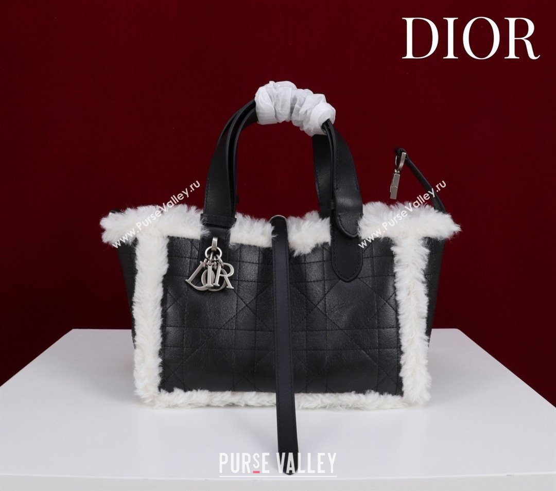 Dior DiorAlps Small Toujours Tote Bag in Black Macrocannage Crinkled Calfskin and White Merino Wool 2025 (XXG-251122041)