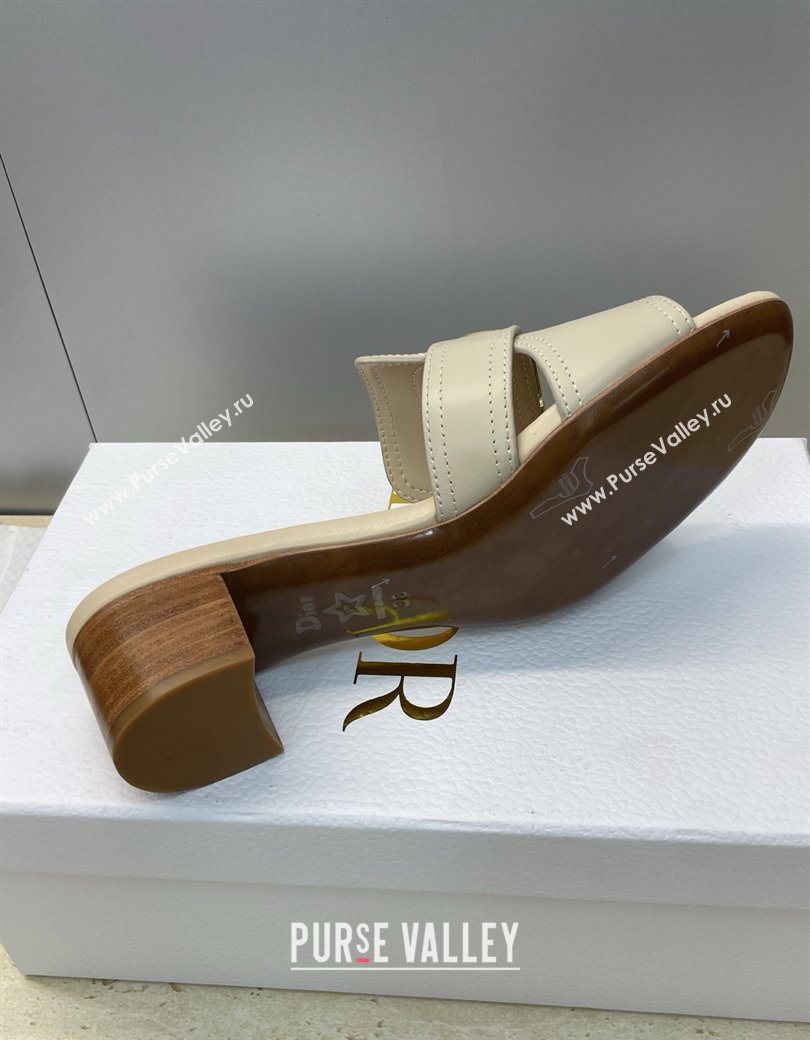 Dior 30 Montaigne Heeled Slides Sandal 4.5cm in Calfskin Leather with Pearl Beige 2025 (JC-251217003)